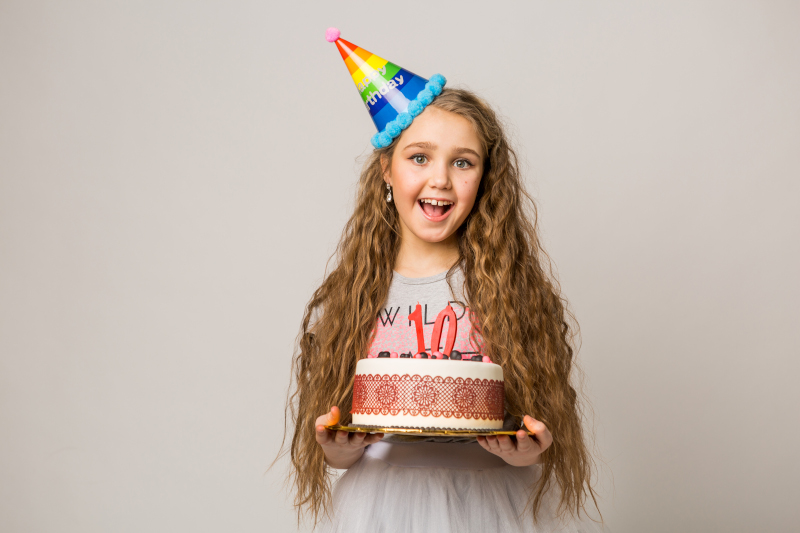 Se vuoi organizzare una festa indimenticabile anche in un periodo così difficile, ecco per te 5 cose da noleggiare per il compleanno in casa del tuo bambino!