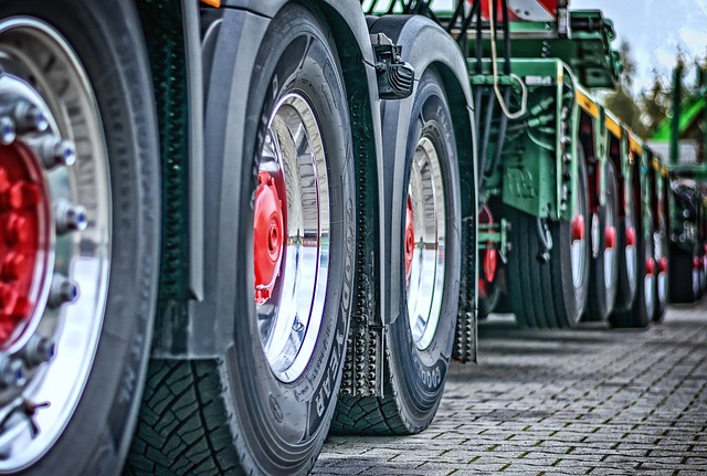 Migliorare il proprio lavoro di camionista con ricambi di qualità per il proprio camion